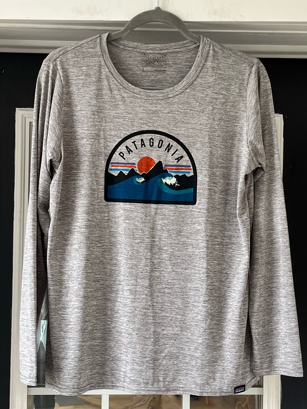 Patagonia Women's Long-Sleeved Capilene® Cool Daily Graphic Shirt